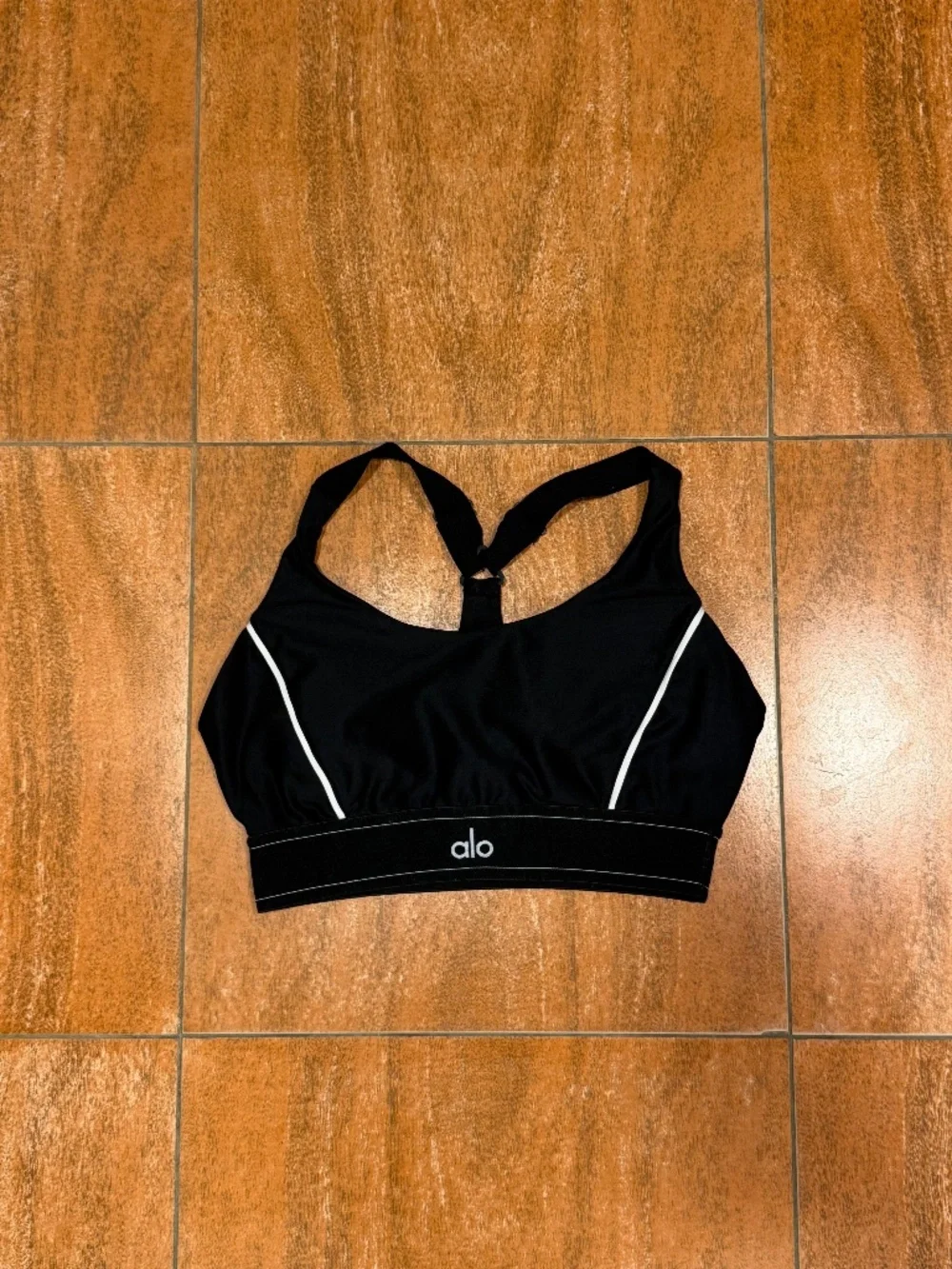 Alo Yoga Black White Striped Elastic Underband Sports Bra Size Large.